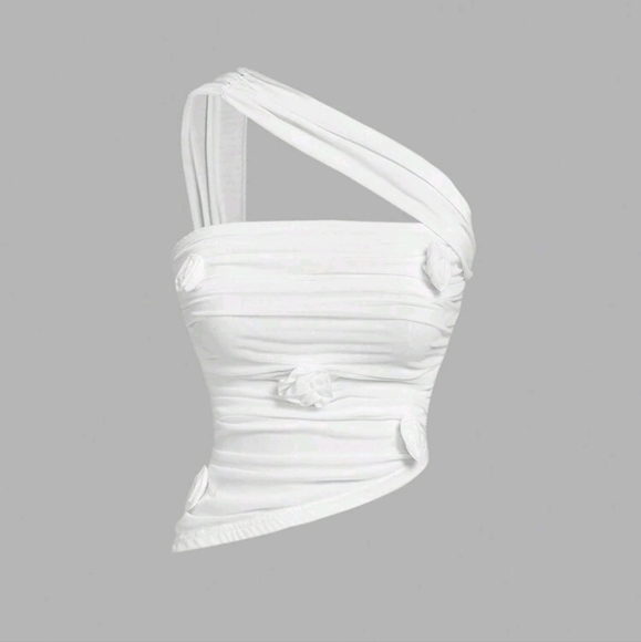 Asymmetrical White Elegant Vest Decorated With Three-Dimensional Flowers On Top - Picture 1 of 4